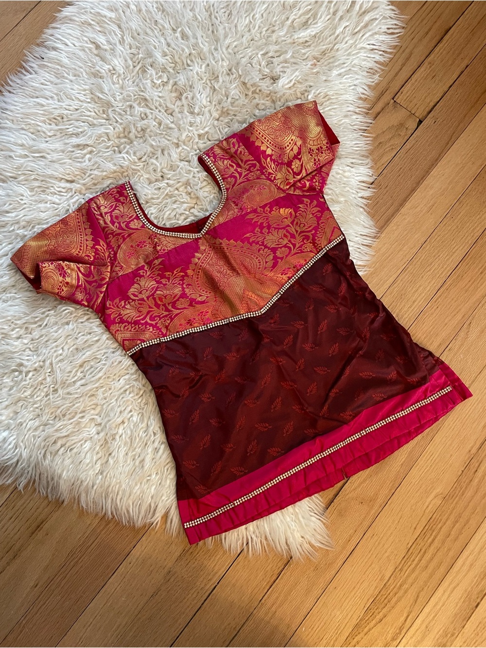 Women's Pink and Maroon Embellished Short-Sleeve Blouse